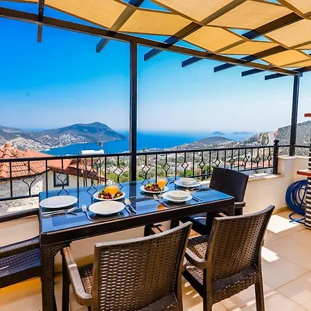 Luxuriously Furnished Penthouse With Terrace Pool And Jacuzzi In Kalkan * Kaş
